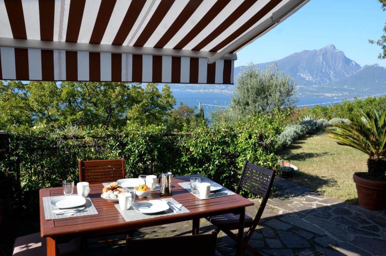 Casa Vacanze Mazurine10 Torri Del Benaco Bagian luar foto