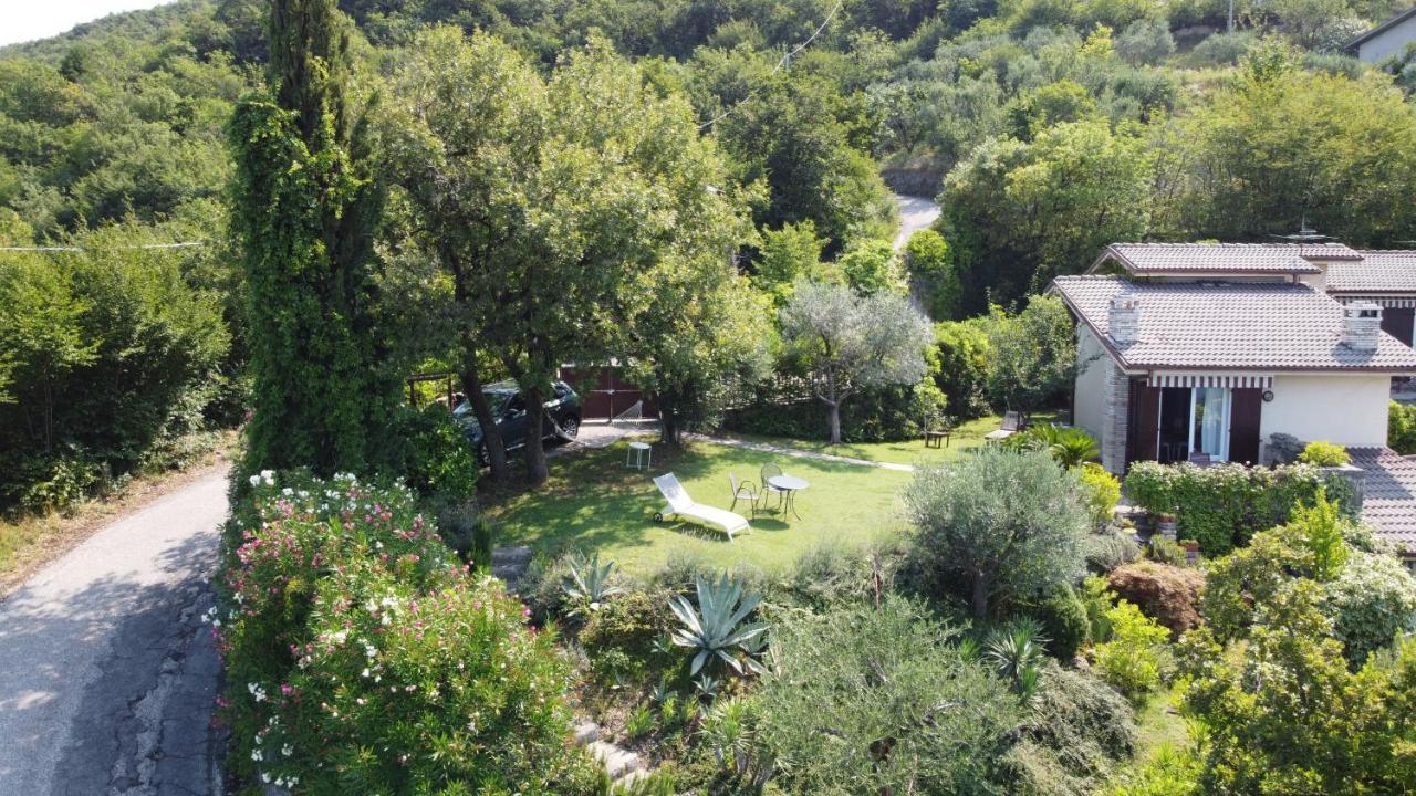 Casa Vacanze Mazurine10 Torri Del Benaco Bagian luar foto