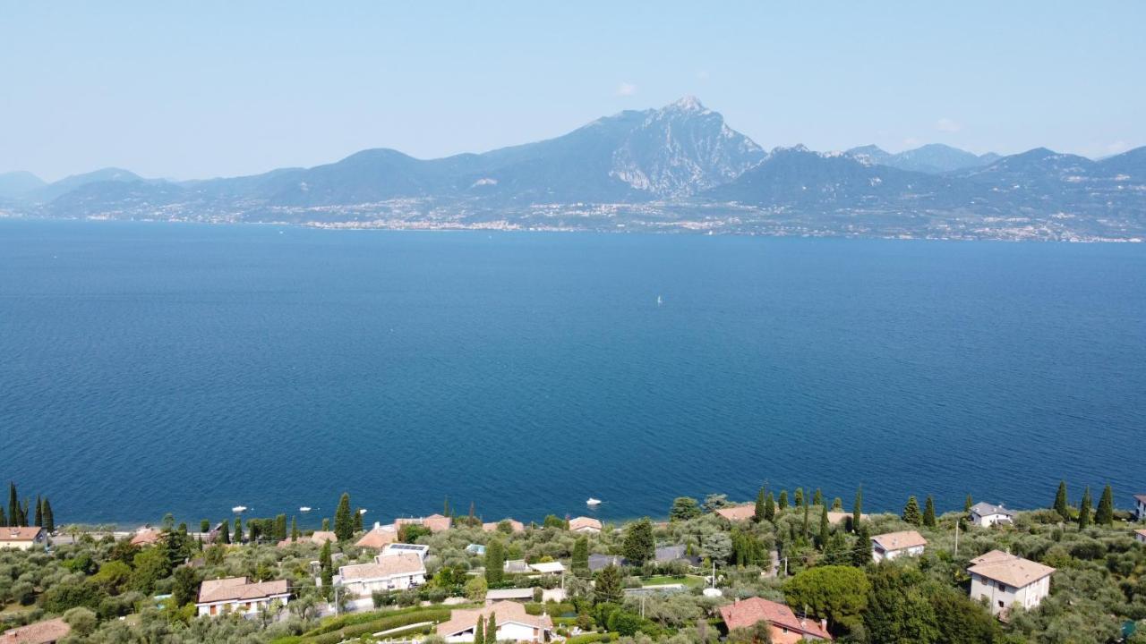 Casa Vacanze Mazurine10 Torri Del Benaco Bagian luar foto