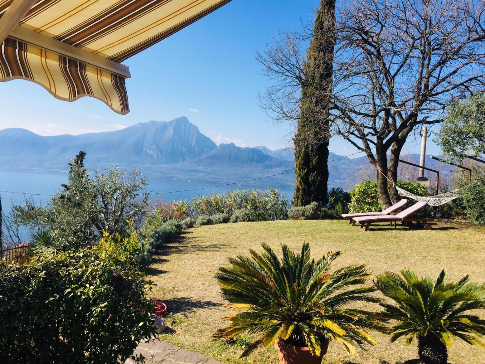 Casa Vacanze Mazurine10 Torri Del Benaco Bagian luar foto