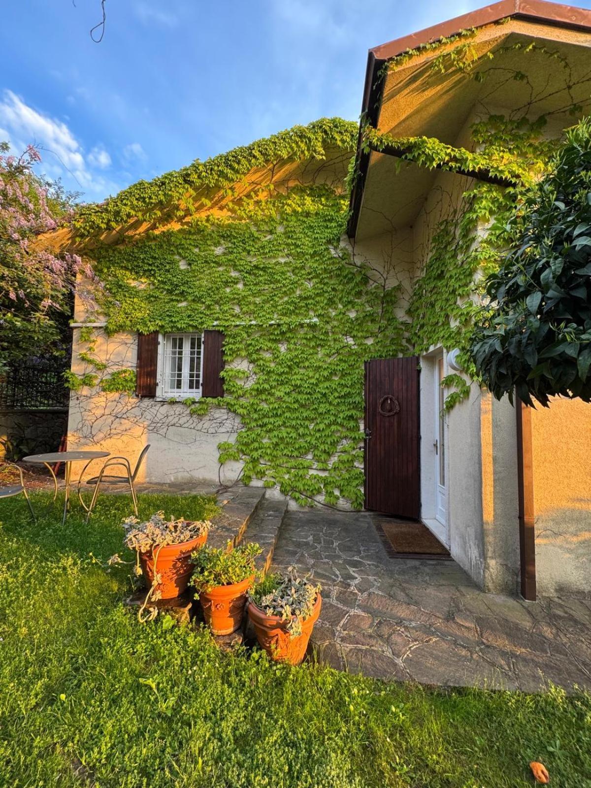 Casa Vacanze Mazurine10 Torri Del Benaco Bagian luar foto