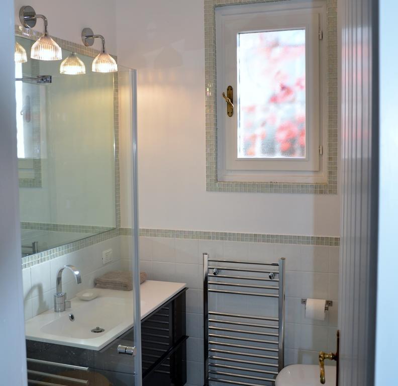 Casa Vacanze Mazurine10 Torri Del Benaco Bagian luar foto